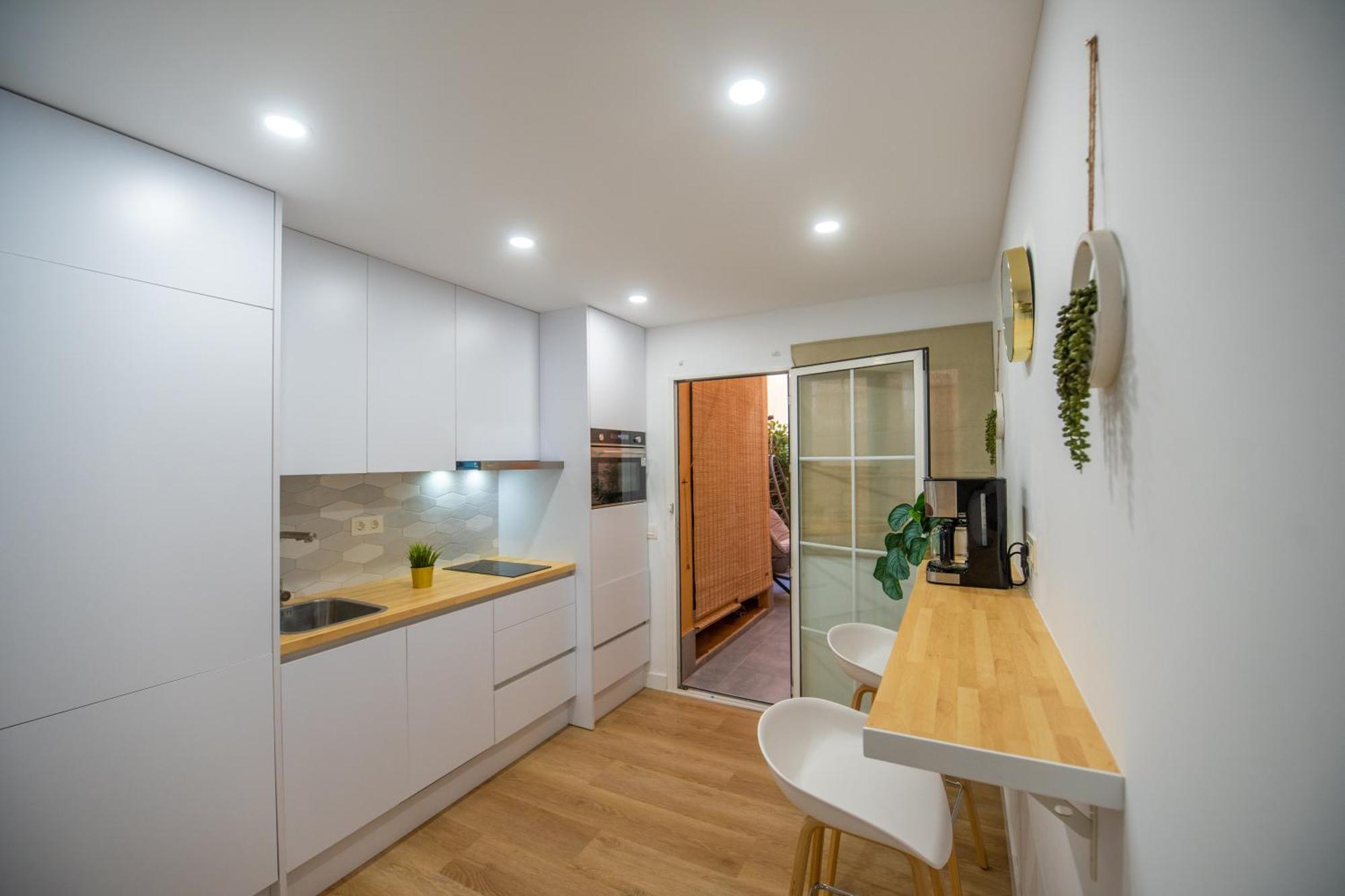 Prensa & Nice Courtyard By Ele Apartments Malaga Exterior photo
